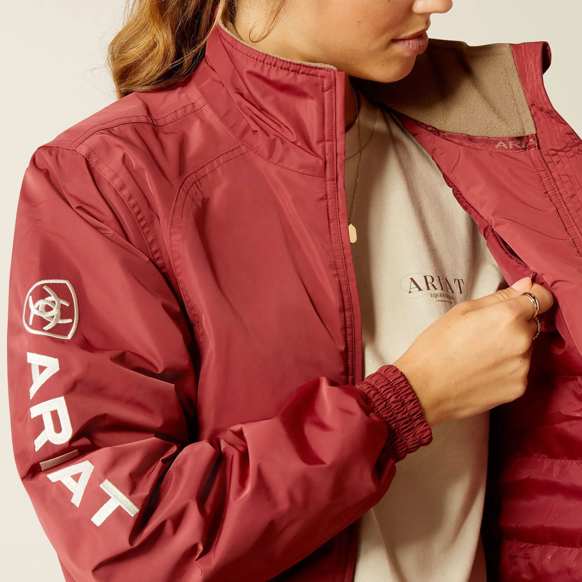 stable_insulated_jacket_4.webp Best Sale Stable Insulated Jacket Damen Oberbekleidung